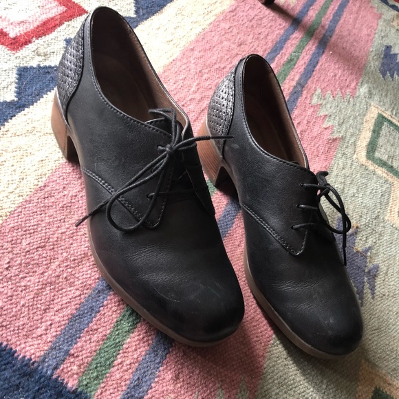 dansko oxford louise